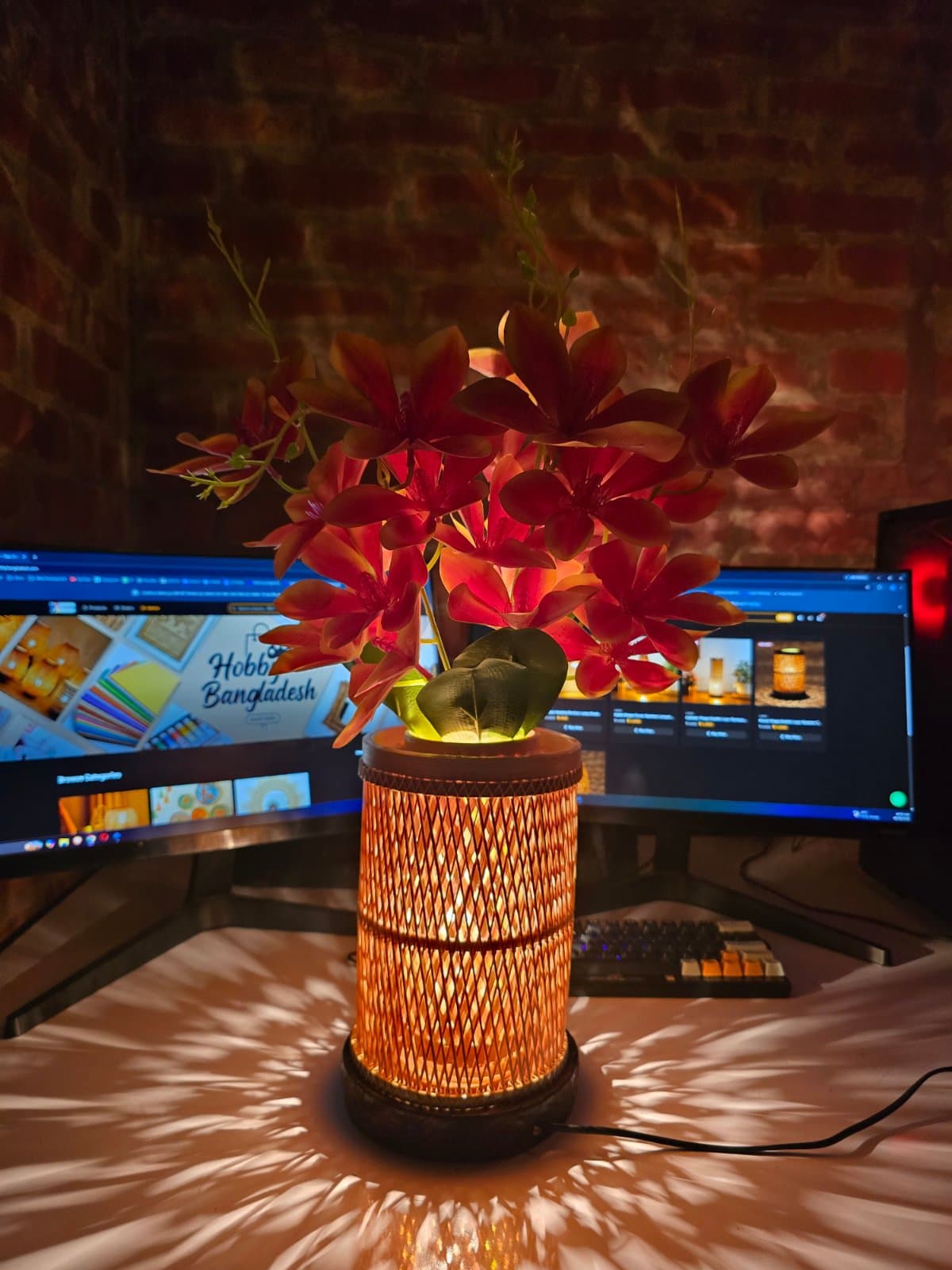 Round Shape Double Layer Bamboo Table Lampshade With Tiger Lily (Yellow)